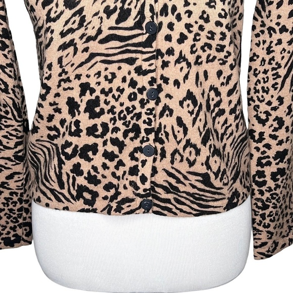 Nina Leonard Cheeta Print Cardigan Sweater Size S Lambswool Blend Lightweight - Picture 11 of 15